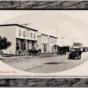 Carte postale ovale Rumsey Y3 du grand magasin Somerset (Manitoba)