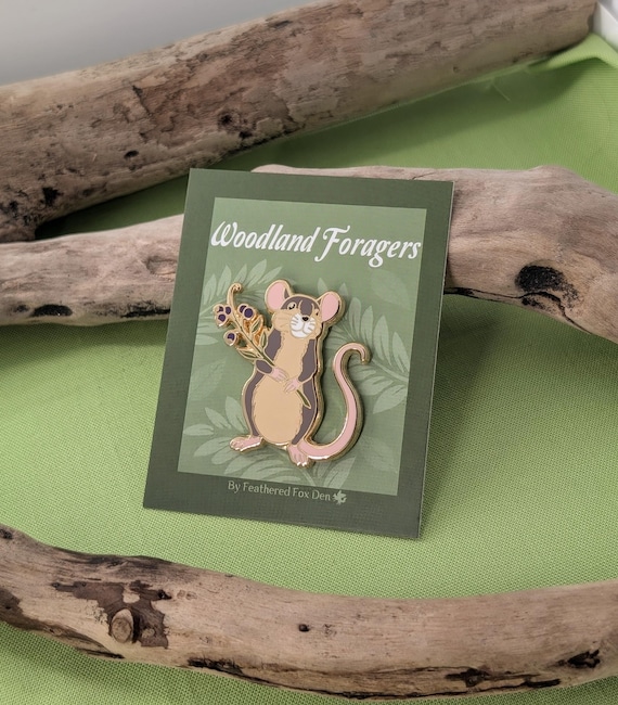 Huckleberry Mouse Pin