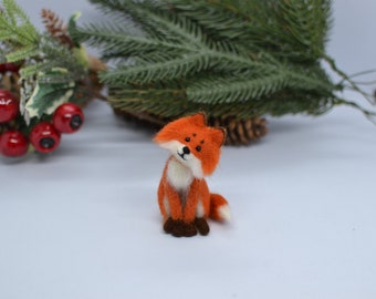 Needle Felted Red Fox. Needle felted animals. Fox felted. Wooland animals.