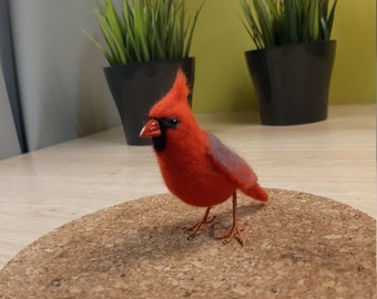 Needle Felted red cardinal, red cardinal gift decoration wool cardinal bird decor bird ornaments Christmas