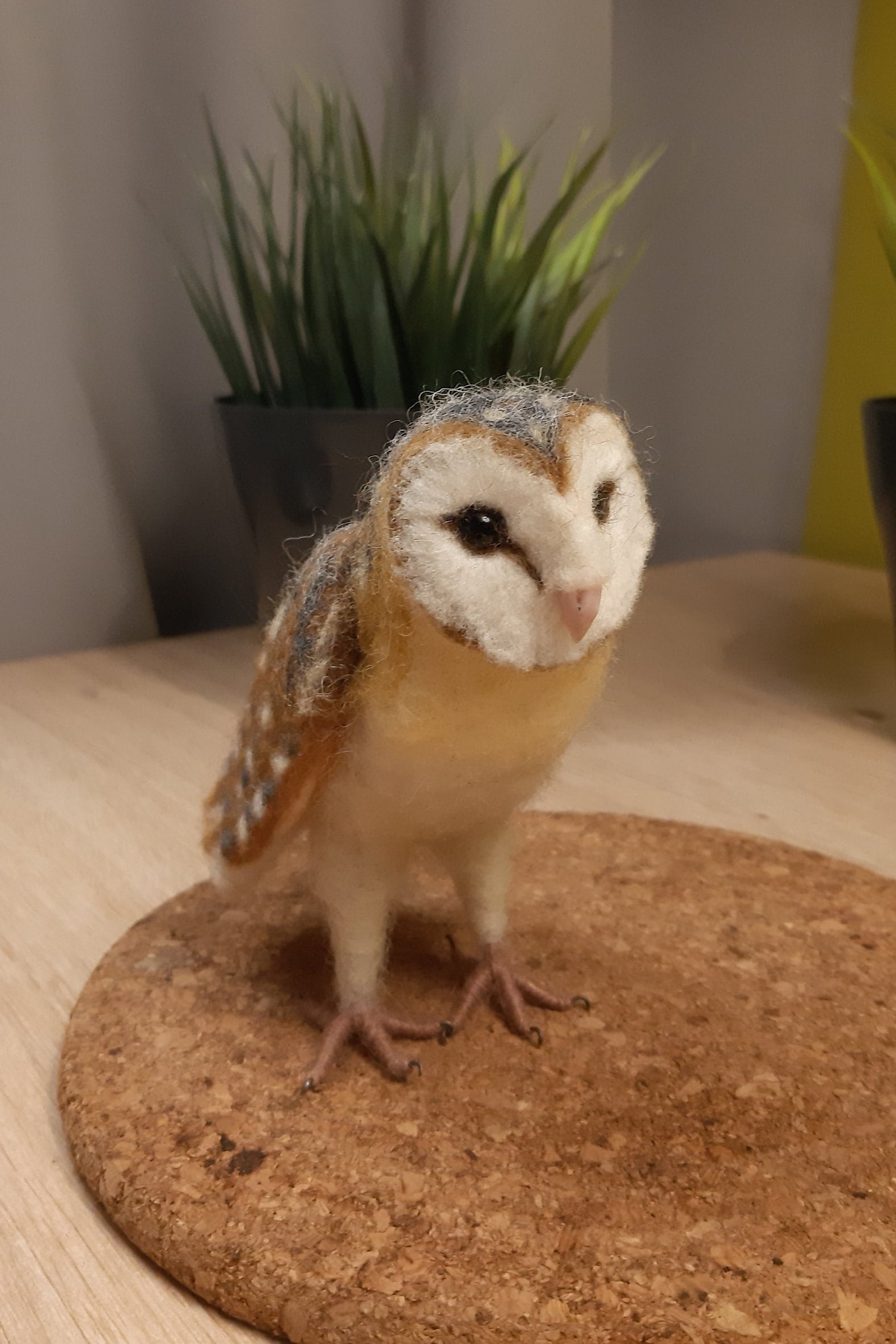Life size stuffed owl sale