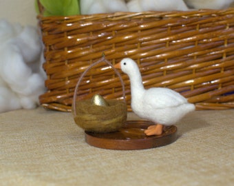 Needle felted goose. Goose and Golden Egg. Needle felted birds.