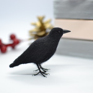 Black Crow.Needle felted black Crow. Hand made bird. needle felted birds, felted birds decorations