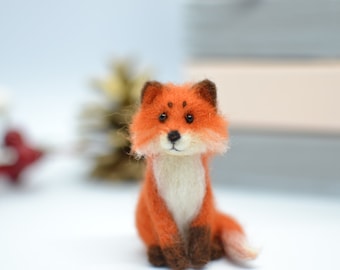Needle Felted Red Fox. Needle felted animals. Fox felted.Christmas ornament. Wooland animals.