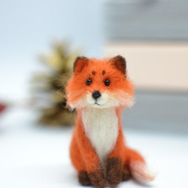 Needle Felted Red Fox. Needle felted animals. Fox felted.Christmas ornament. Wooland animals.