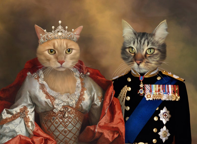 K&ouml;nnte beinhalten: Ein Gem&auml;lde von zwei Katzen, die in k&ouml;nigliche Kleidung gekleidet sind. Die Katze links tr&auml;gt ein wei&szlig;es und goldenes Kleid mit einem roten Umhang und einer Krone. Die Katze rechts tr&auml;gt eine schwarze und blaue Milit&auml;runiform mit Medaillen und einer Sch&auml;rpe.