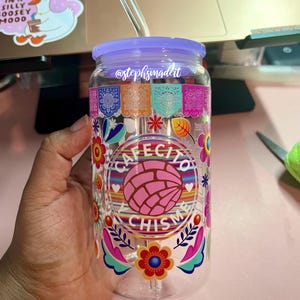Cafecito y Chisme Glass Can Cup
