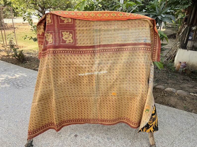 Reversible Kantha Quilt Antique Vintage Kantha Throw Hand stitched Quilt Boho Cotton Quilt Indian Ralli Quilt Handmade Kantha Sofa Bedspread image 4