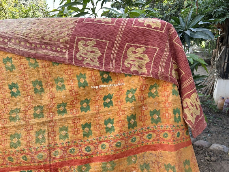 Reversible Kantha Quilt Antique Vintage Kantha Throw Hand stitched Quilt Boho Cotton Quilt Indian Ralli Quilt Handmade Kantha Sofa Bedspread image 2