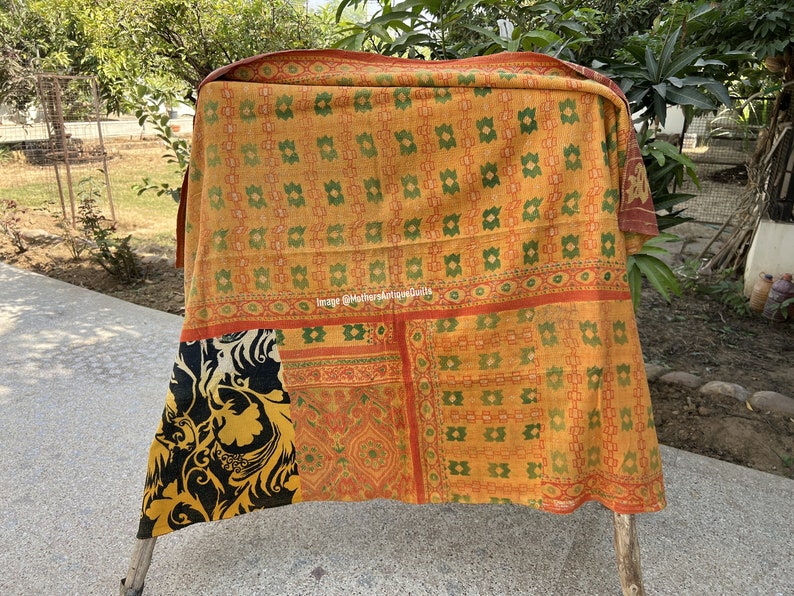 Reversible Kantha Quilt Antique Vintage Kantha Throw Hand stitched Quilt Boho Cotton Quilt Indian Ralli Quilt Handmade Kantha Sofa Bedspread image 3