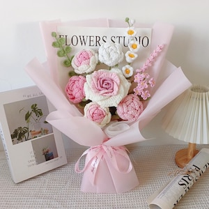 Gehäkelter Rosenstrauß, Valentinstag Geschenk Blumen für ihren Geliebten Frau Freundin Mutter Oma Tochter, Blumengeschenk für Geburtstag Jahrestag