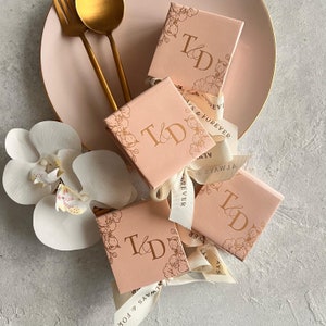 Wedding Favor Box - Cake box - Wedding gift box- Custom made boxes with Ribbon bomboniere matrimonio