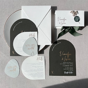 Grüne Bogenförmige Hochzeitseinladung, minimal und minimalistisch, schick und elegant