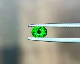 Natural Tsavorite 1.04 carats gemstone, D-Block Tsavorite, Dimensions- 6.4x5x4.3 mm Oval, Green Garnet, Colour grade- AAAA, Jewellery making