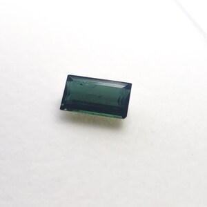 Natural green tourmaline 11.1x6.3mm Baguettes shaped faceted gemstone, Weight-3.00 carats, Nice green color, Quality-SI, Loose gemstones