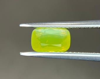 Natural Chrysoberyl Cats Eye 2.03 carats milky gemstone, Neon Green colour, have Silk, Dimensions- 8.3x5.4x4.5 mm, rare gemstone, ring size