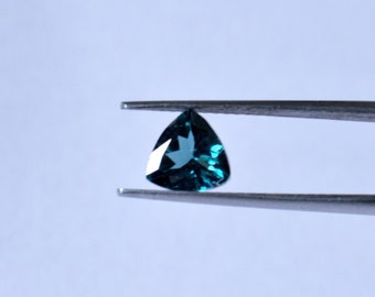 Natural Blue Tourmaline 7x7x7 mm Trillion-shaped faceted gemstone, Weight-1.10 carats, Lagoon Tourmaline, Blue tourmaline for jewelry