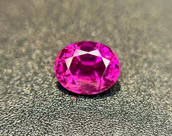 Natural Rubellite Tourmaline 10.4x8.4x7.0mm oval-shaped faceted gemstone, Weight- 4.39 carats, eye clean quality, loose gemstone