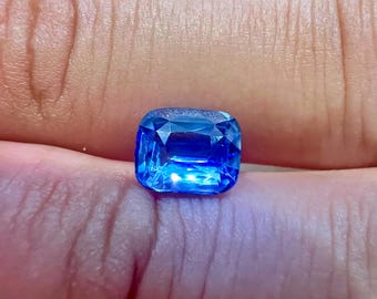 Natural Blue Sapphire 8.0x6.5x4.1 mm cushion shaped gemstone, weight- 2.15 carats, Heated Sapphire, Ceylon Sapphire Cornflower blue sapphire