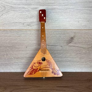Vintage Kinderspielzeug Balalaika Holzspielzeug Streichinstrument Kindermusikinstrument Balalaika Retro mini russisches Musikinstrument