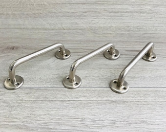 Vintage Metal Door Handles: Retro Farmhouse Decor (Set of 3)