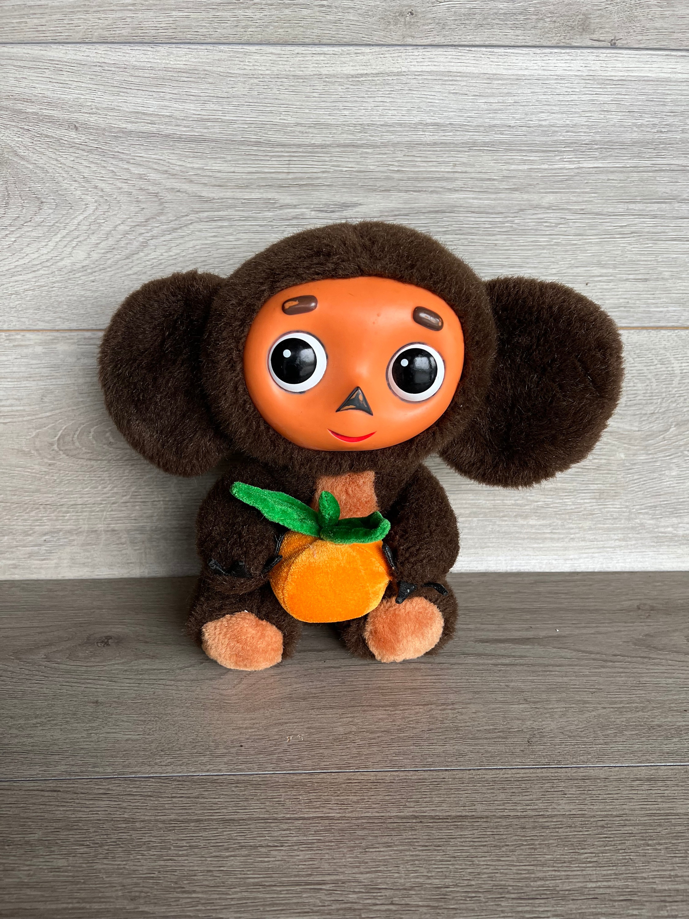 CHEBURASHKA EN PELUCHE