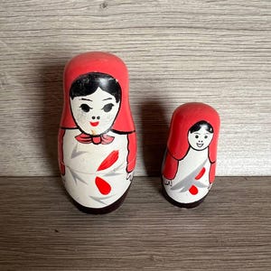 Nesting doll Russian matryoshka  2 dolls in 1 Nesting dolls Handmade wooden toy Wood dolls Vintage russian wood hand painted Matryoshka doll