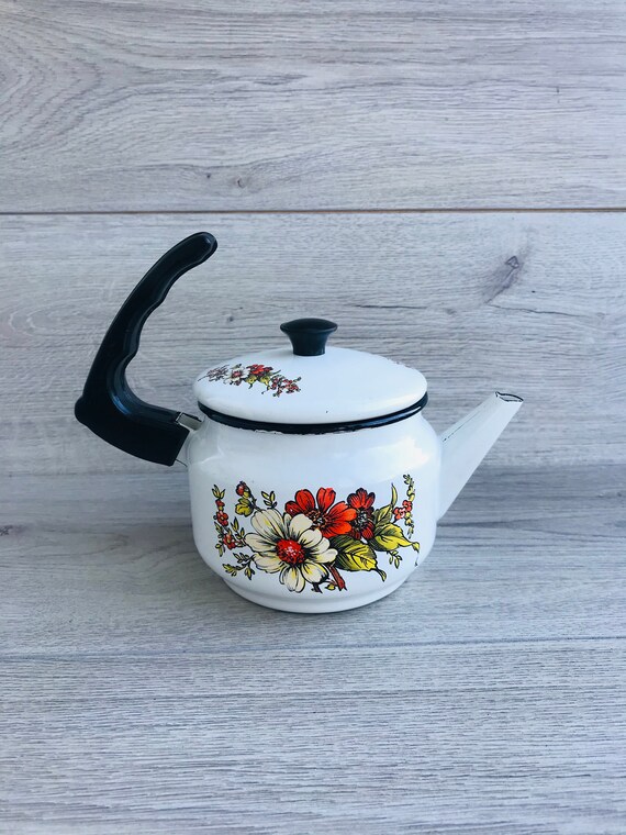 haai Cadeau Het koud krijgen Witte emaille waterkoker Vintage emaille theepot Koffiepot - Etsy Nederland