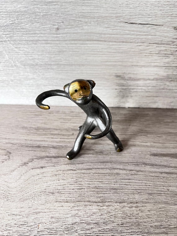 Vintage Brass Monkey Figurine Ring Holder Monkey Statuette Walter Bosse  Style Animal Sculpture Jewelry Rack Jewelry Holder Ring Organizer - Etsy  Finland