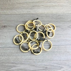 Vintage metalen gordijn clips ringen set Display clips of gordijnringen Clip houders Gordijn bevindingen Set van 18 Oude eenvoudige clips zilveren kleur