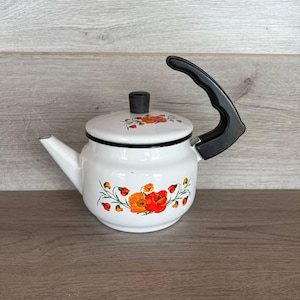 Vintage White Enamel Teapot: Floral Kitchen Decor, 0.5 Liter