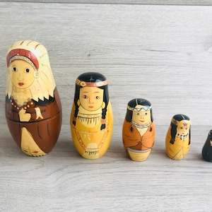 Nesting doll Russian matryoshka  5 dolls in 1 Nesting dolls Handmade wooden toy Wood dolls Vintage russian wood hand painted Matryoshka doll
