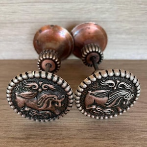 Vintage Metall Türknauf Set: Rustikale geschnitzte doppelseitige Beschläge