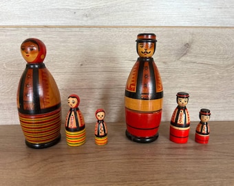 Handgjorda dockor i hopfällbar form: Vintagemålad rysk matrjosjka, set med 3 delar