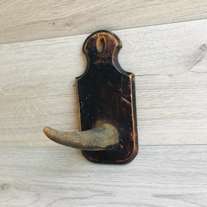 Vintage coat rack natural horn Wall vount coatrack Farmhouse coat rack Entryway decor Mudroom hooks Wall hook Jacket rack Coat hanger