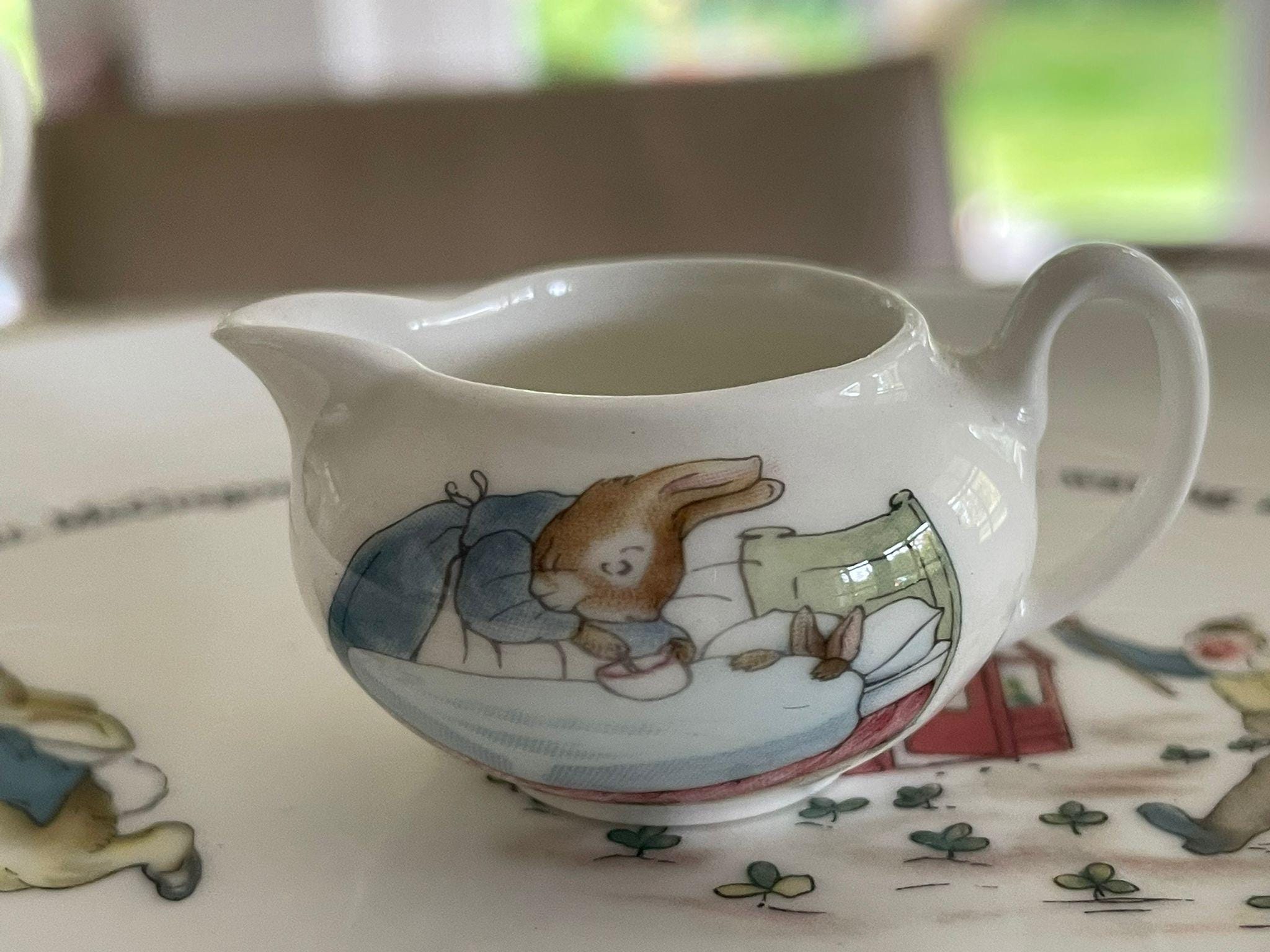 ウェッジウッド ピーターラビット ミニチュア ティー/コーヒーセット