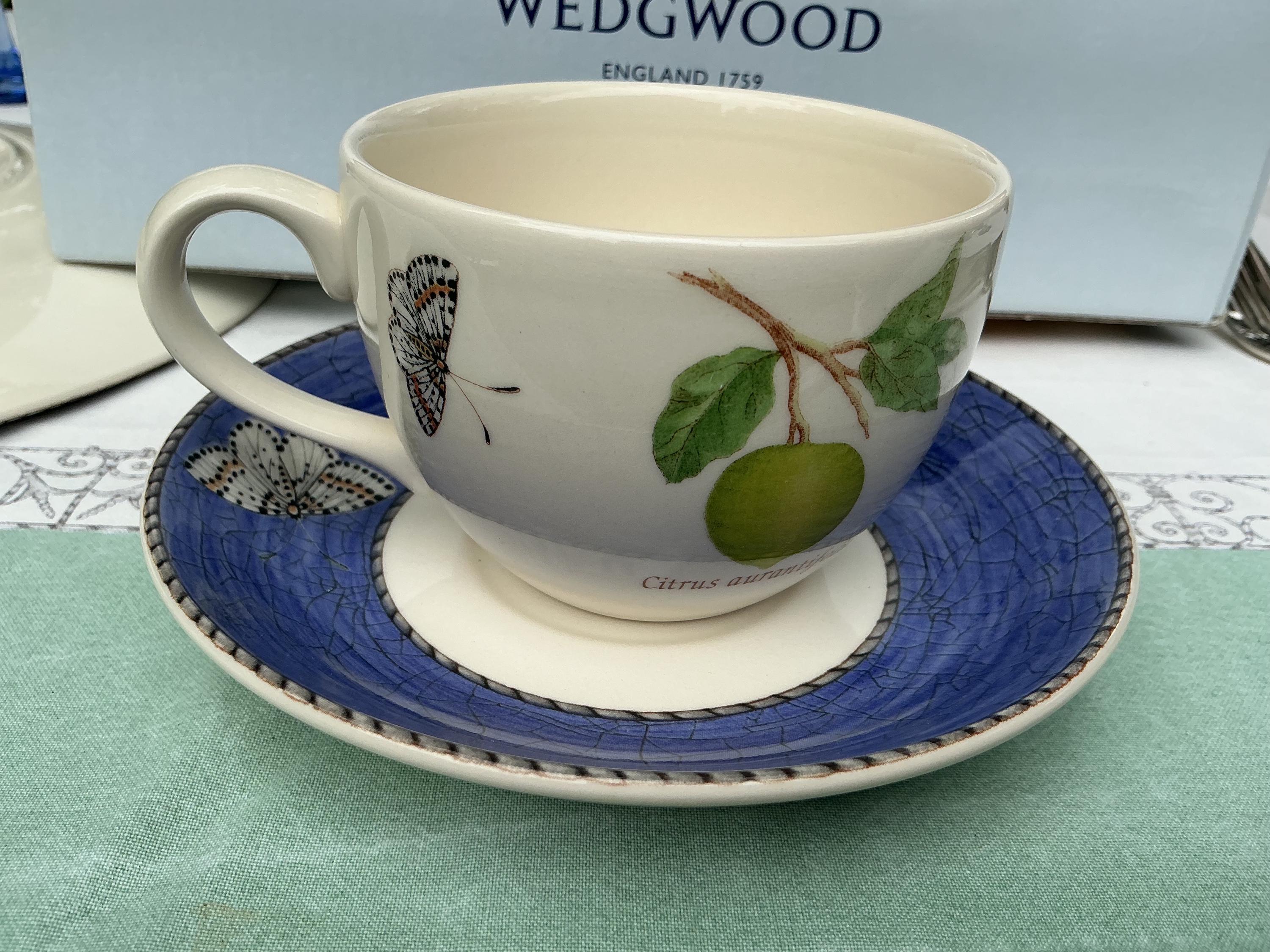Wedgwood Sarah's Garden Dinnerware Set - Blue Floral Queensware