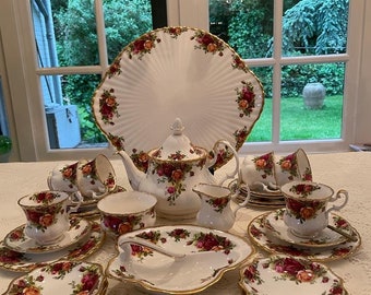 Royal Albert Old Country Roses tea service, FREE SHIPPING, wedding gift, anniversary gift