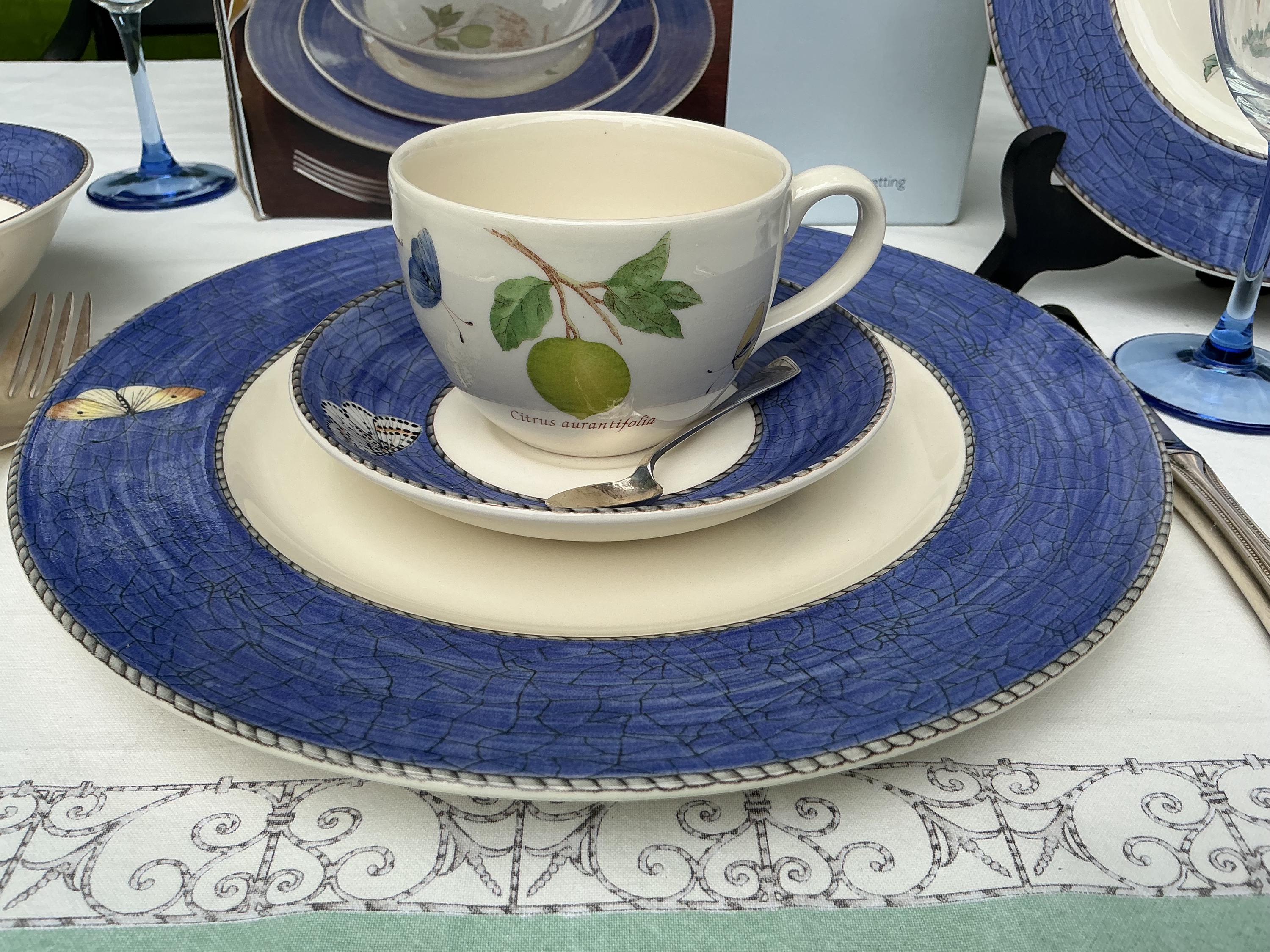 Wedgwood Sarah's Garden Dinnerware Set - Blue Floral Queensware