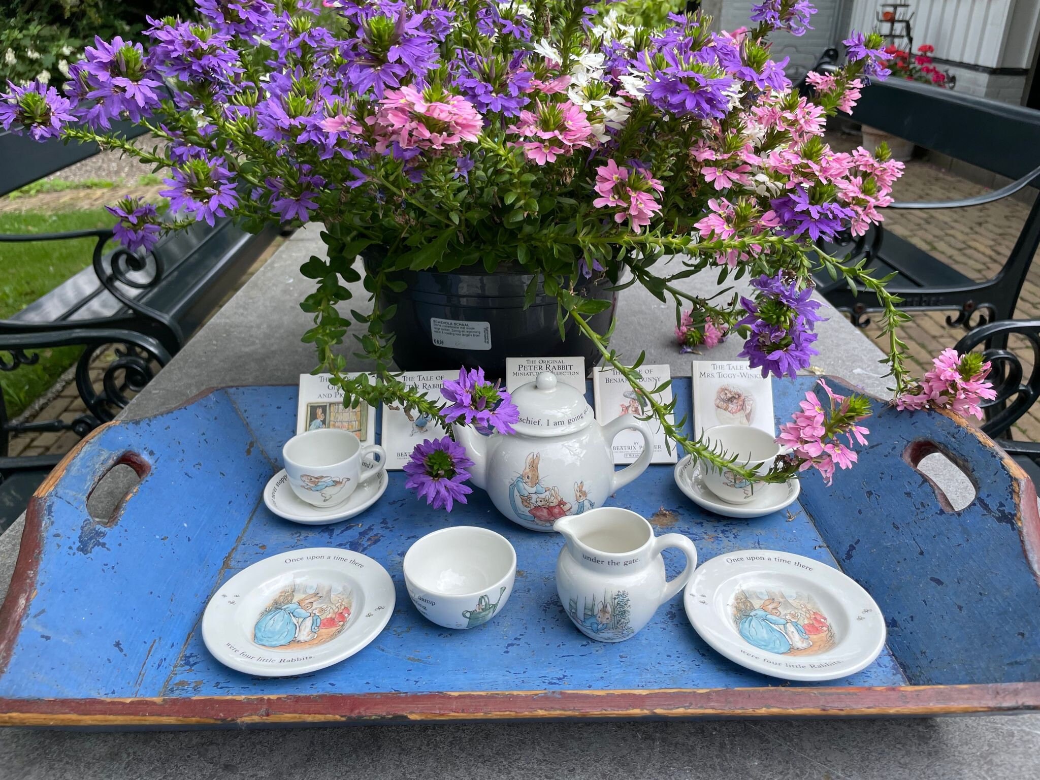 Wedgwood Peter Rabbit Children's Tea or Coffee Service and Mini