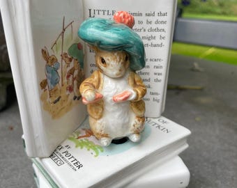 Vintage 1978 Beatrix Potter Lady Mouse Music Box by Schmid - Etsy