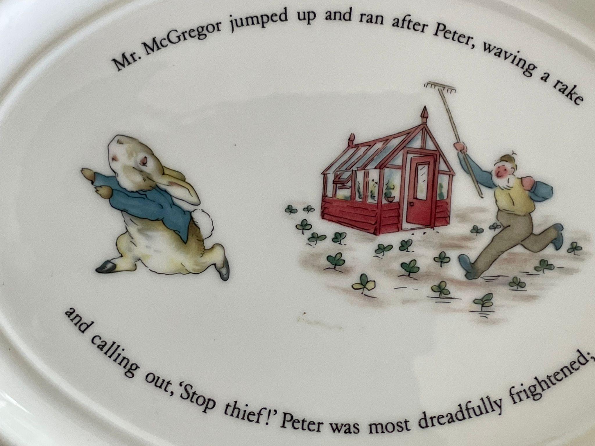 ウェッジウッド ピーターラビット ミニチュア ティー/コーヒーセット