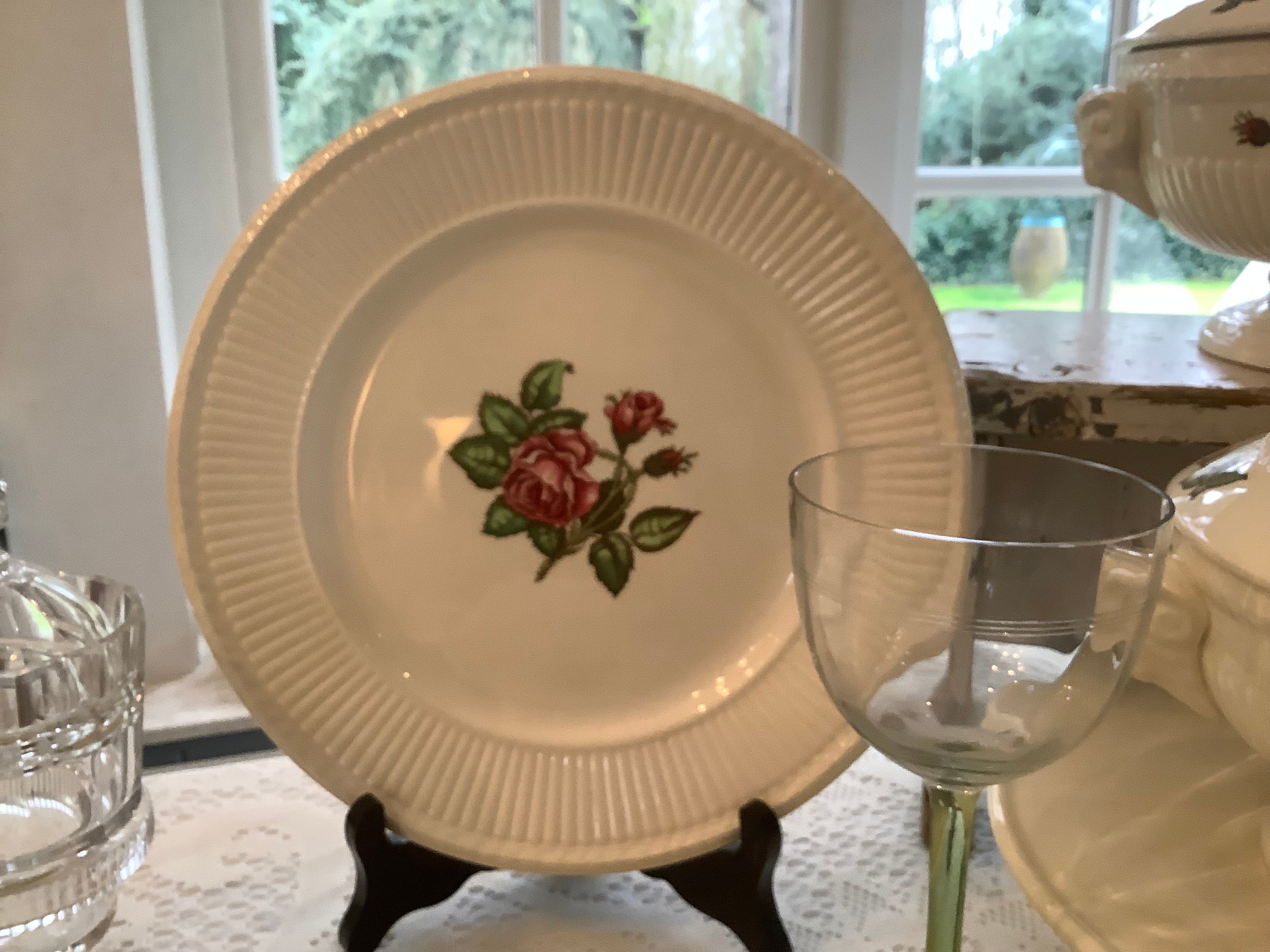   Moss Rose プレート 6枚セット Wedgwood Moss Rose Dinner Set for 6 Place Settings, Wedding Gift