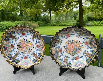 Tichelaar Makkum, set van 2 decoratieve handbeschilderde borden / schalen, verzamelobjecten, cadeau
