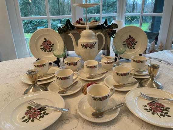 Vintage Wedgwood Briar Rose Coffee Set, 22-piece Tea Service - Etsy