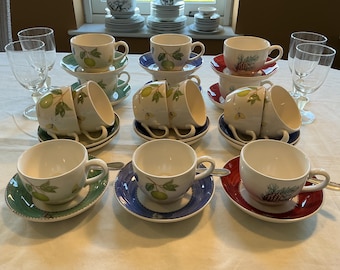 Set of 2 Wedgwood Sarah's Garden Tea Cups and Saucers - Citrus