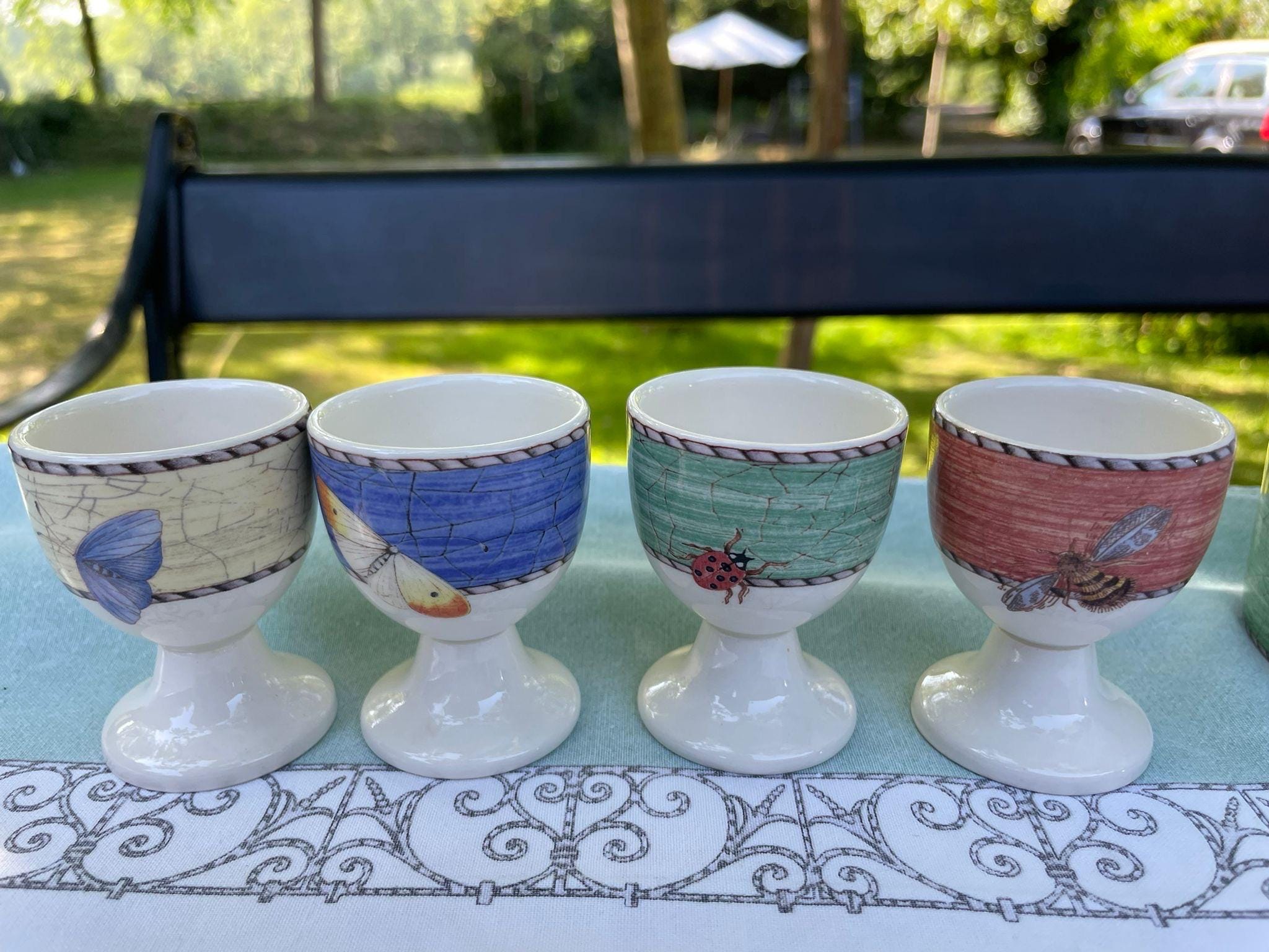  SARAH'S GARDEN 掛時計 Wedgwood Sarah's Garden Egg Cup, Butterfly Ladybug Bee Design