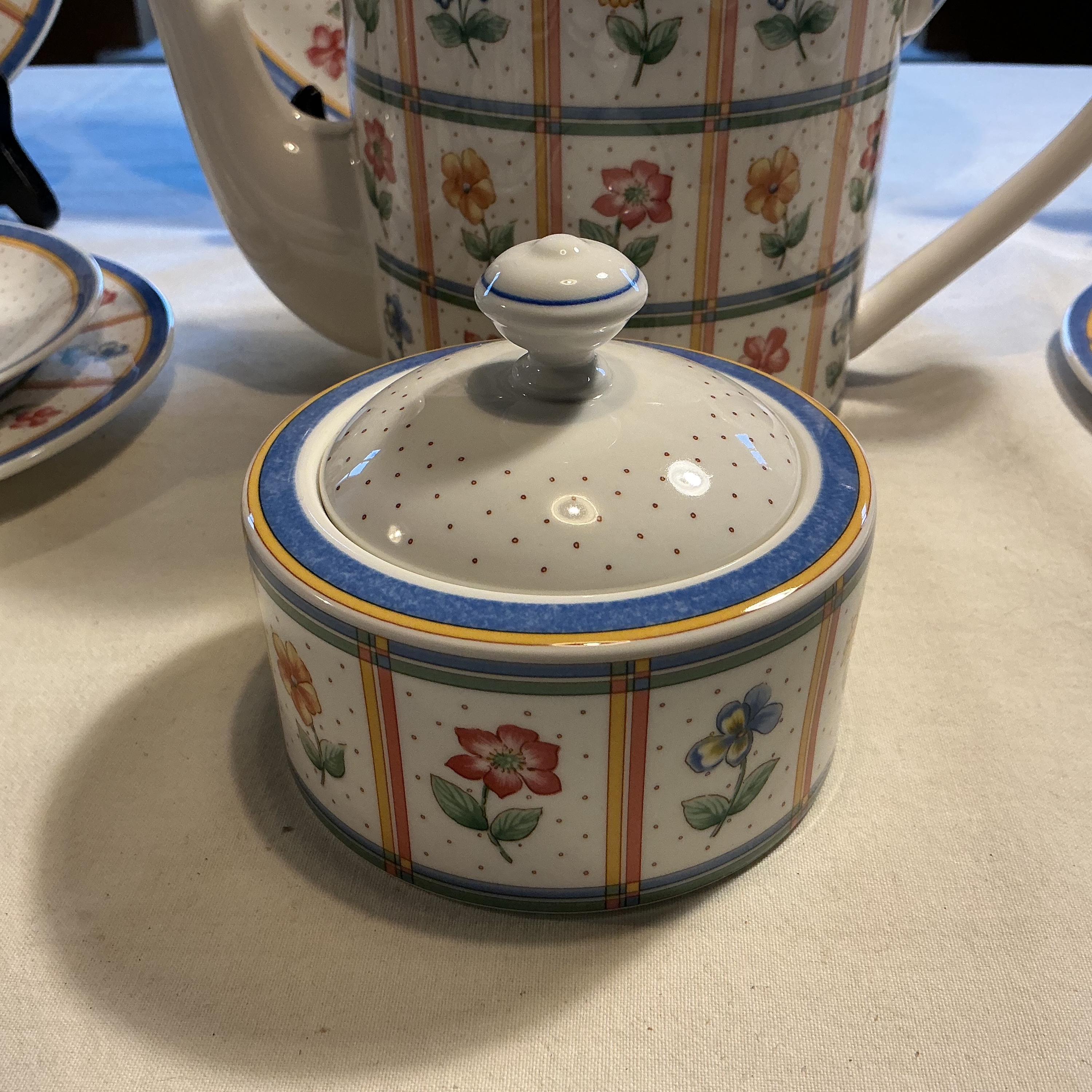 Villeroy & Boch Julie Thee- En Gebakset, Huwelijkscadeau