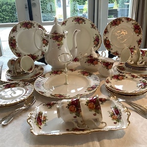 Royal Albert Old Country Roses breakfast service, FREE SHIPPING, wedding gift, anniversary gift