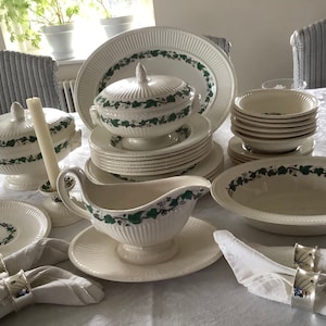 Wedgwood Stratford diner set for 6 place settings, huwelijksgeschenk, bruidsdouche cadeau